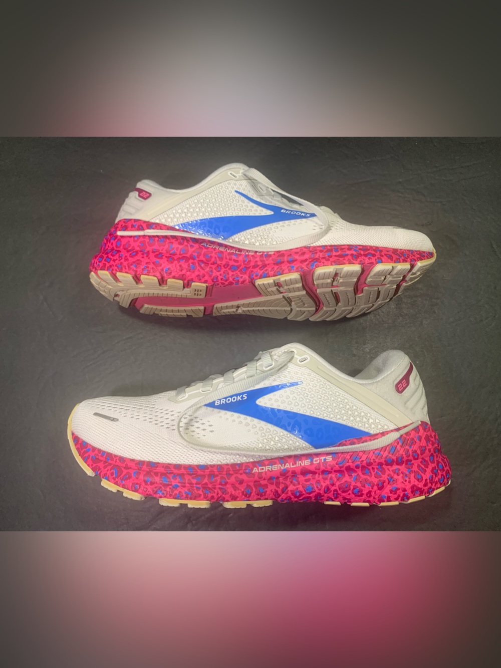Brooks Adrenaline 22 GTS Women’s Running Walking Sneakers Shoe Size- 8.5 - Picture 5 of 10